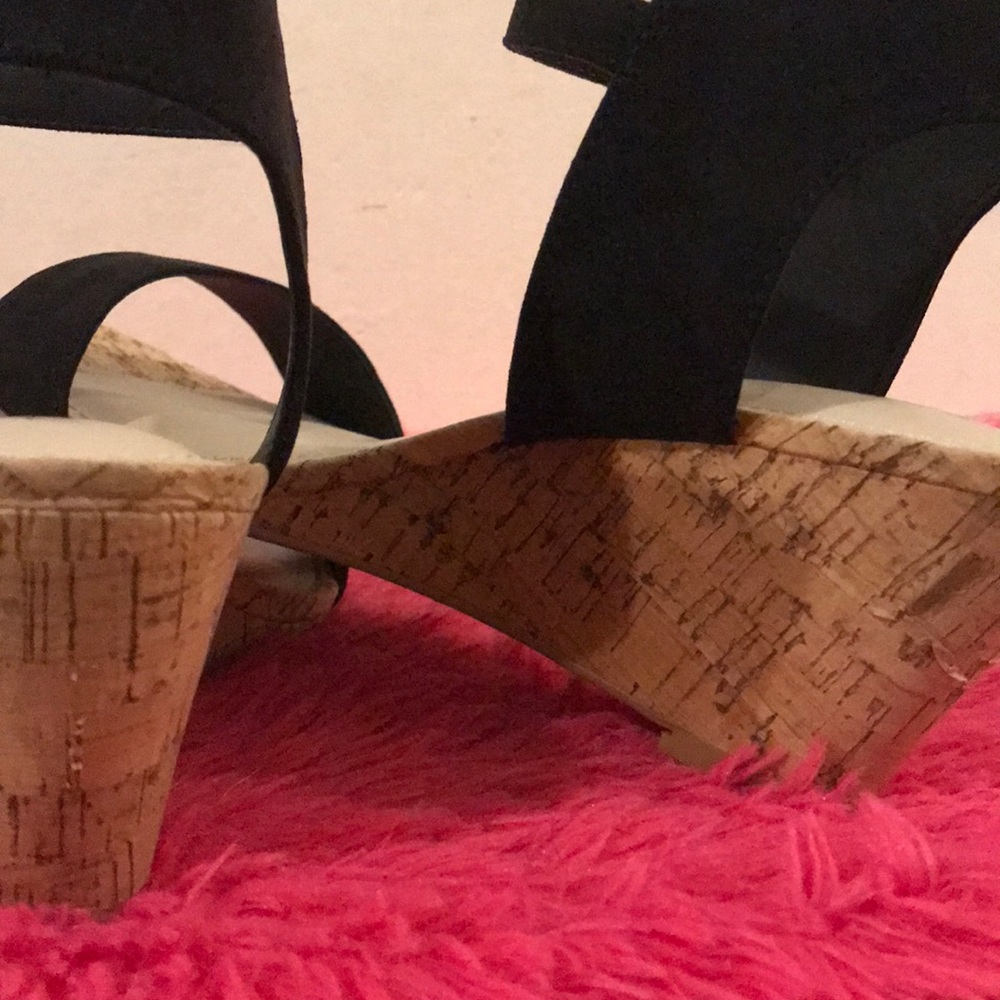 Torrid Mini Wedge Sandals - Picture 4 of 7